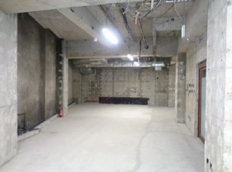 京王八王子のスケルトン物件の内装