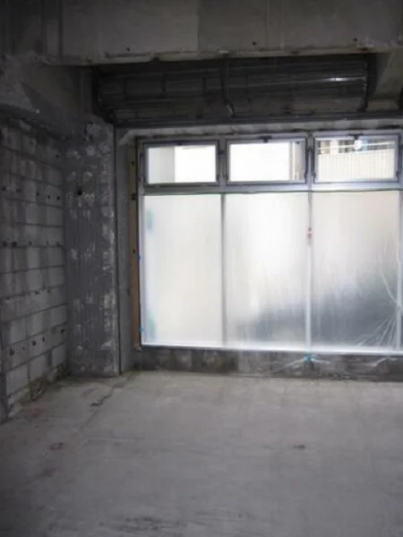 貸店舗(スケルトン)の内装