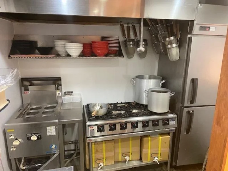 いずみ野の居抜き店舗の厨房