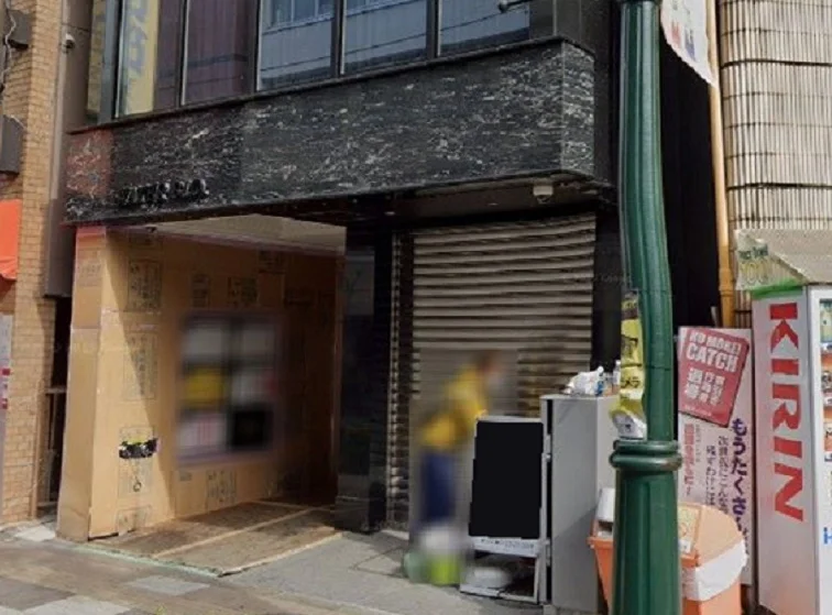 貸店舗(スケルトン)の外観