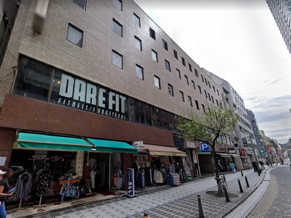 横須賀中央の居酒屋居抜きの外観