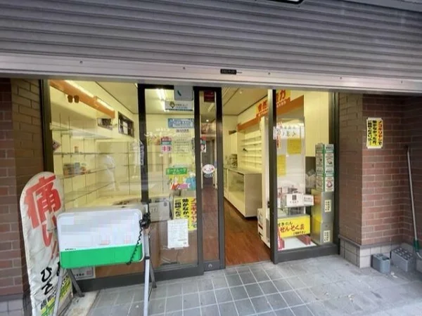 川口の物販居抜きのエントランス