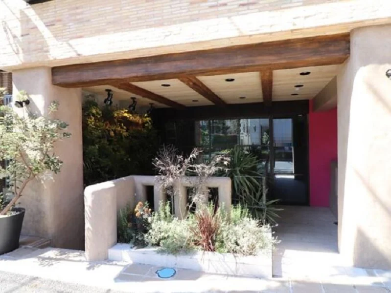 表参道のスケルトン物件の内装