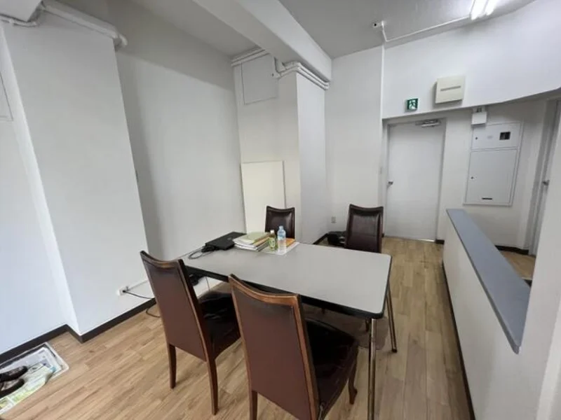 淡路町の事務所仕様物件の内装