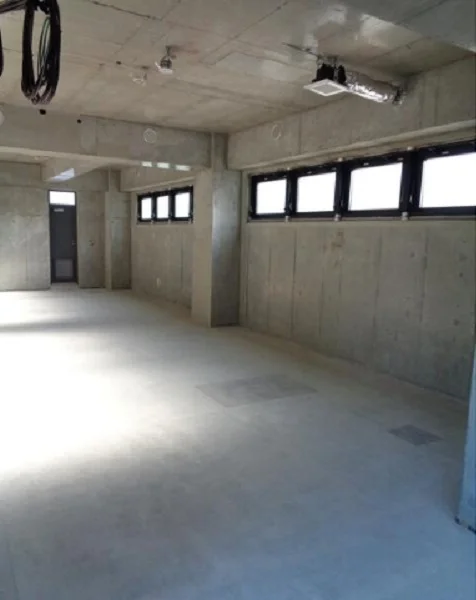 貸店舗(スケルトン)の内装