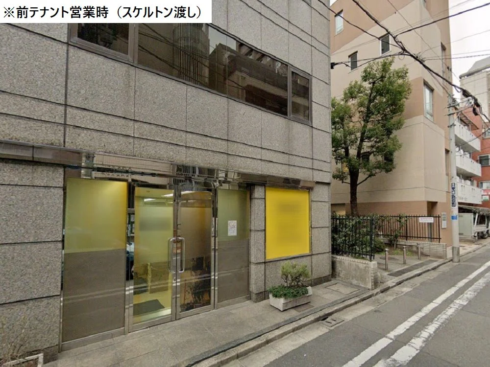 貸店舗(スケルトン)のエントランス