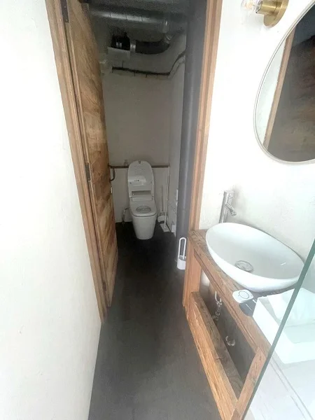 麻布十番のカフェ・喫茶店居抜きの内装