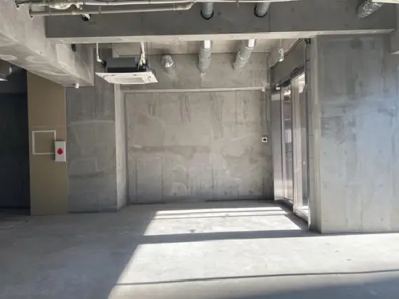 巣鴨のスケルトン物件の内装