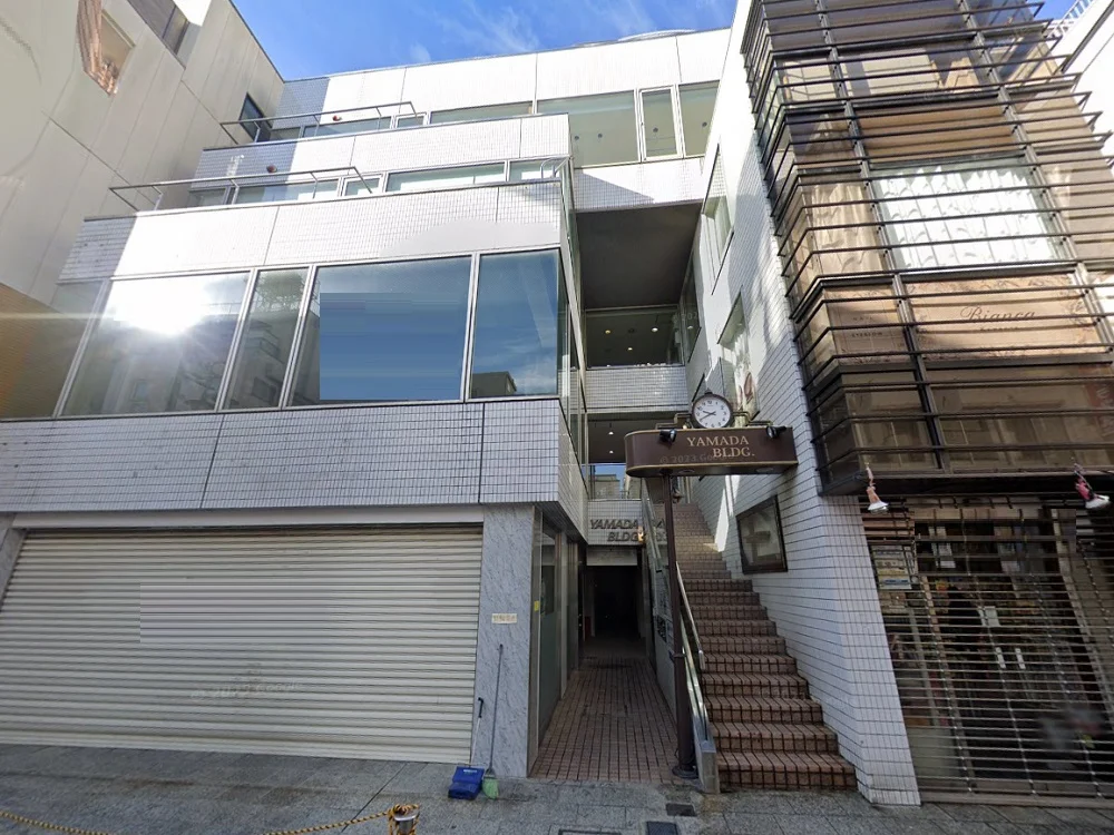 貸店舗(スケルトン)の外観