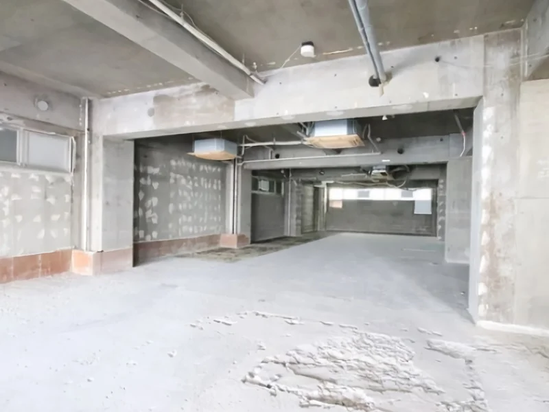 本川越のスケルトン店舗物件の内装