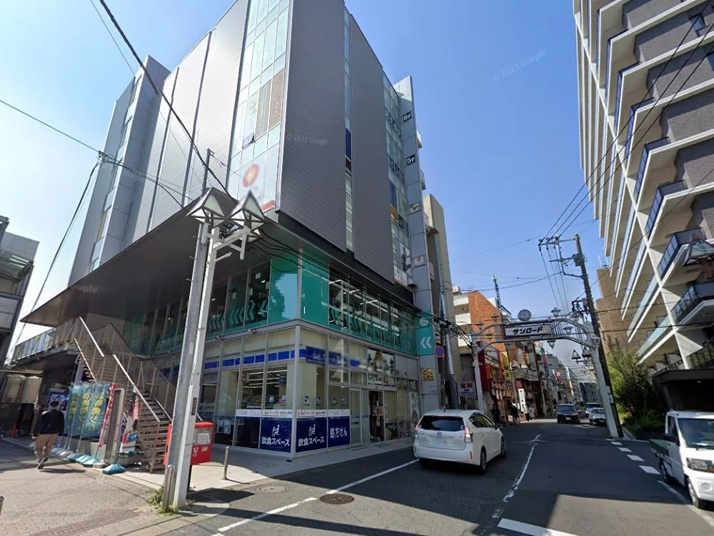 貸店舗(スケルトン)の外観