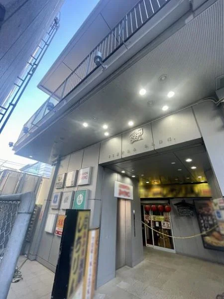 南柏のスケルトン物件のエントランス