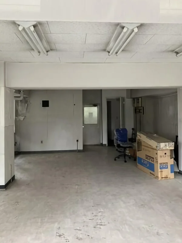 貸店舗(スケルトン)の内装