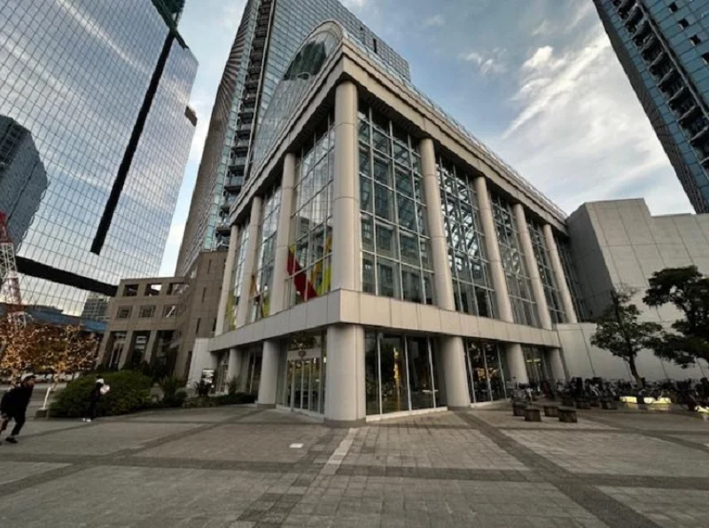 日の出のビストロ・洋食居抜きの外観