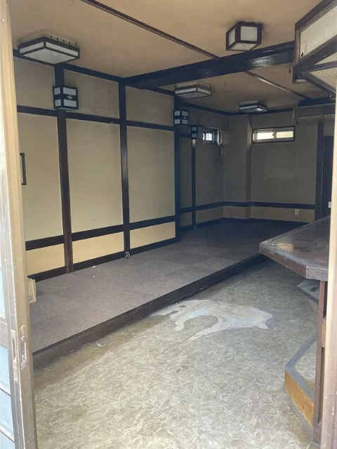 居酒屋の居抜き物件の内装