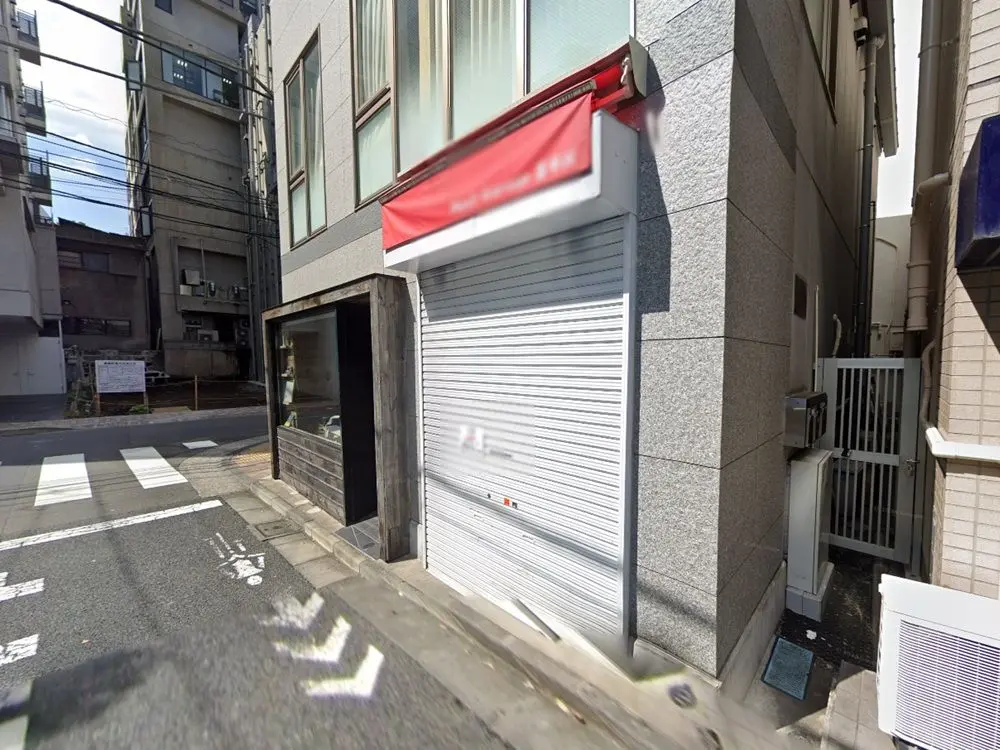 麻布十番のスケルトン物件の外観