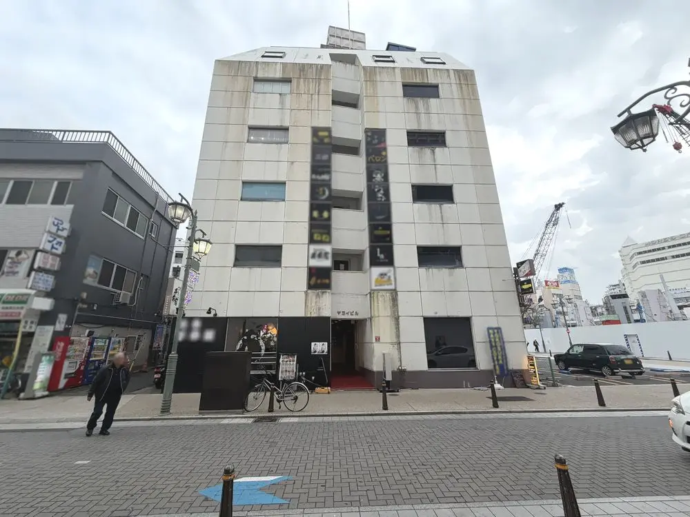 スナック・パブの居抜き物件の外観