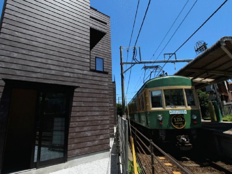 和田塚のスケルトン店舗物件の内装