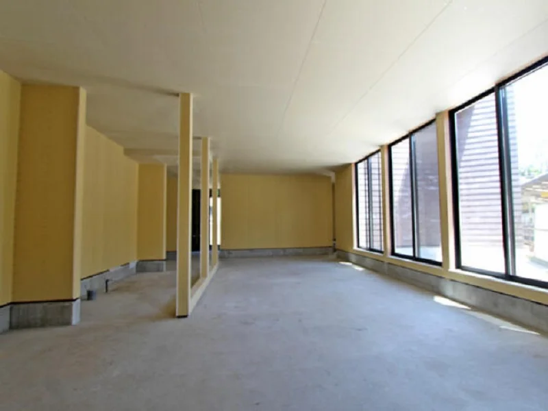 貸店舗(スケルトン)の内装