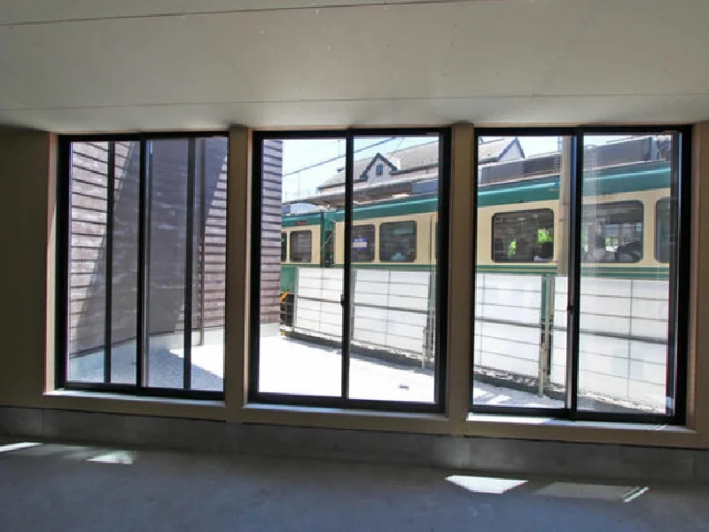 貸店舗(スケルトン)の内装