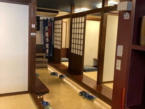 居酒屋の居抜き物件の内装