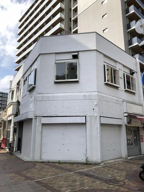 物販の居抜き物件の外観