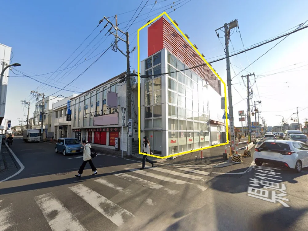 霞ヶ関の事務所仕様店舗物件の外観