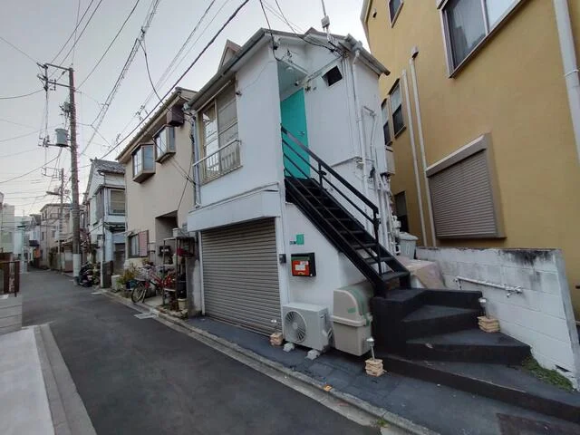 中井の事務所仕様店舗物件の外観