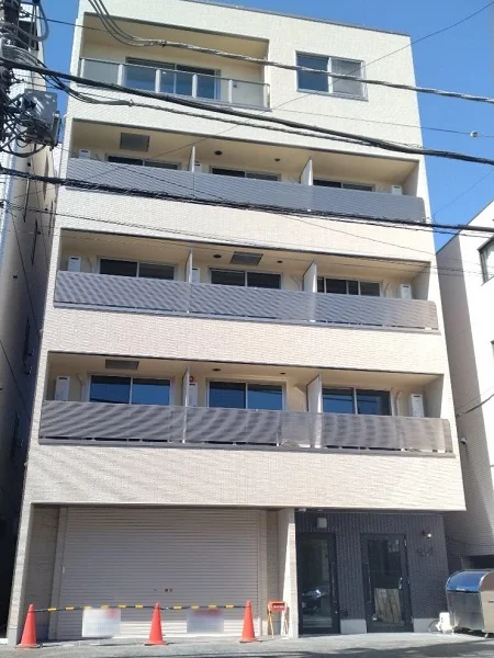 貸店舗(スケルトン)の外観