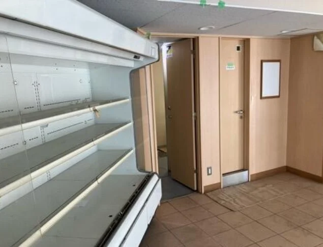 テイクアウトの居抜き物件の内装