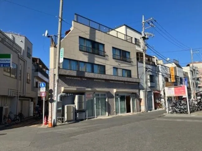 テイクアウトの居抜き物件の外観