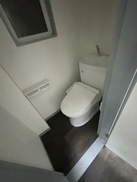 荻窪の事務所仕様店舗物件の内装