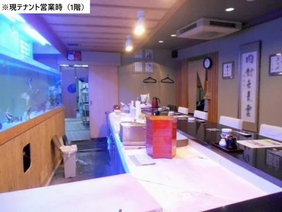 武里の寿司居抜きの内装