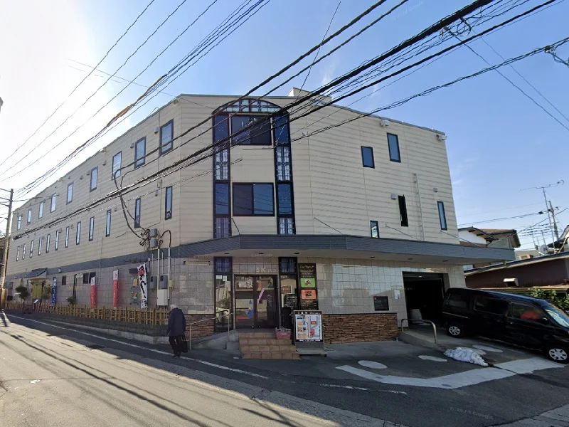 武里の寿司居抜きの外観