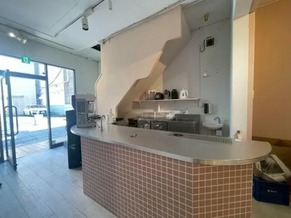 元町・中華街のカフェ・喫茶店居抜きの内装