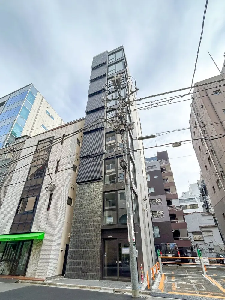 神田のスケルトン店舗物件の外観