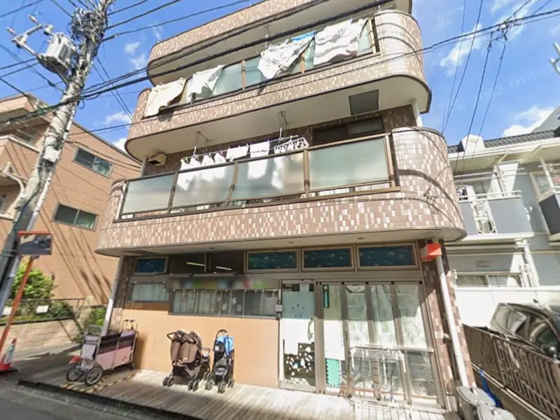 不動前の事務所仕様物件の外観