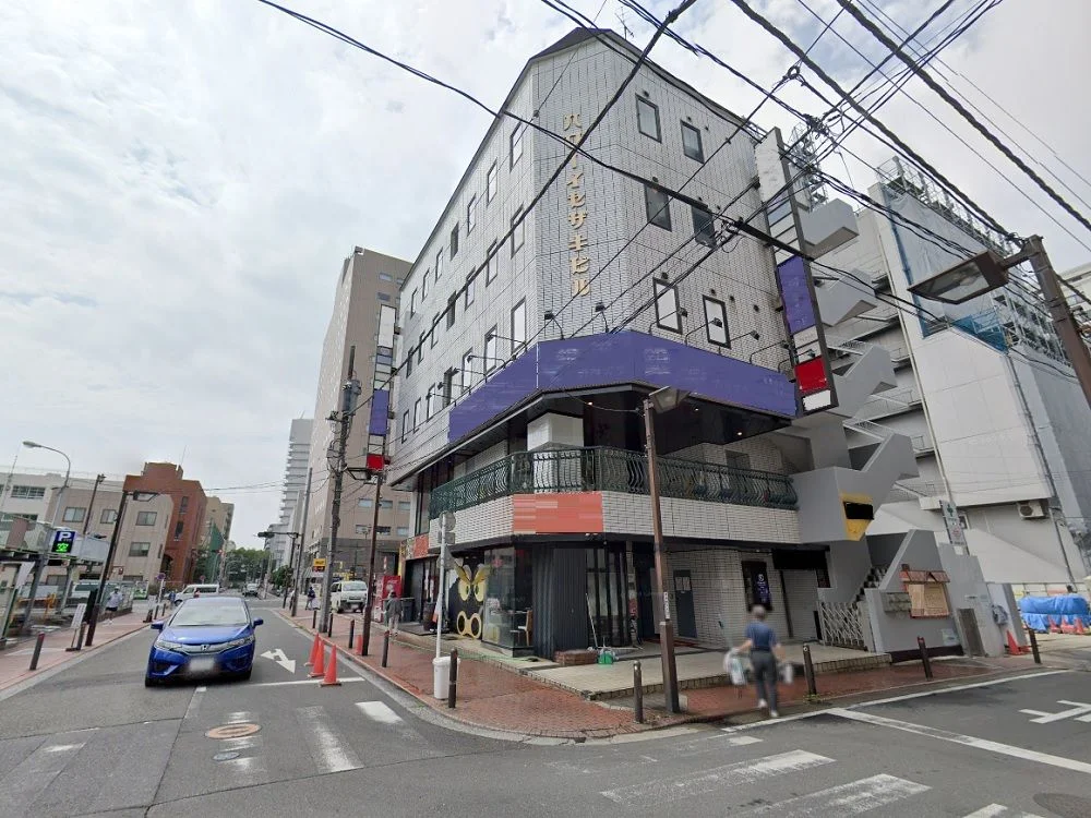 関内のスケルトン物件の外観