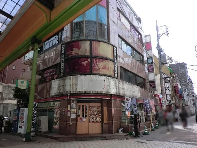 大森のスケルトン店舗物件の外観