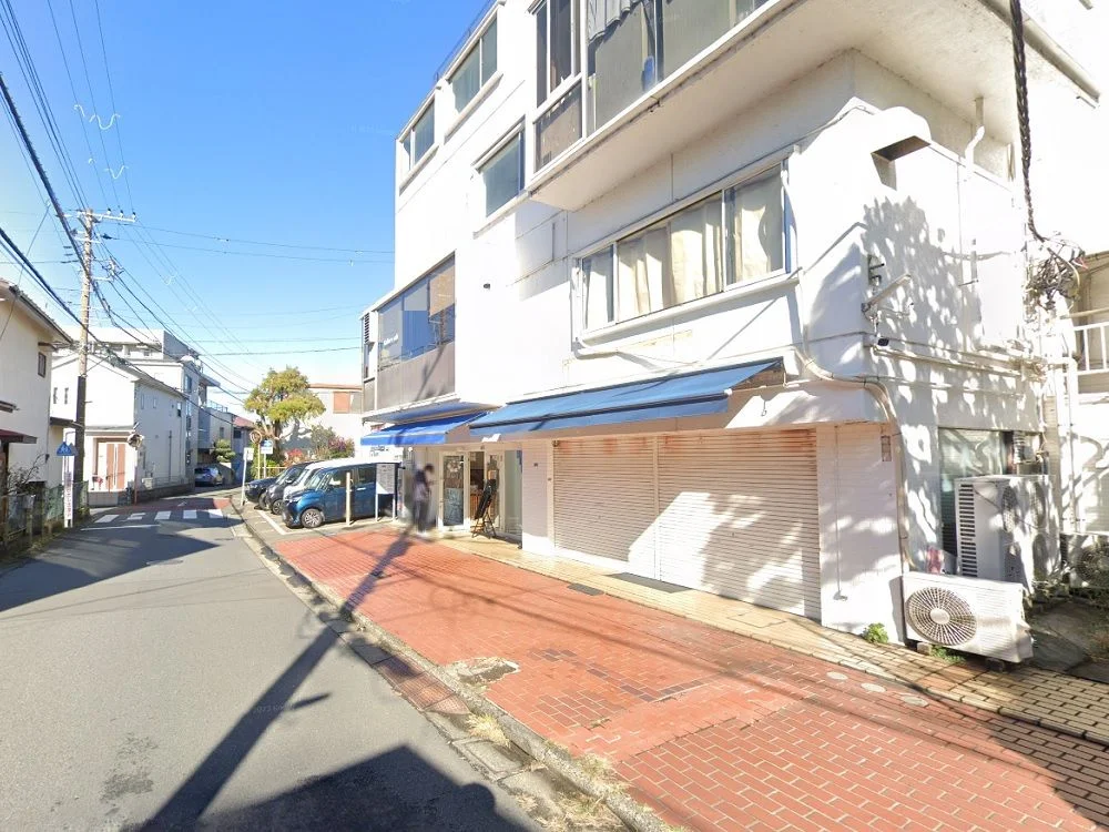 藤沢のスケルトン店舗物件の外観