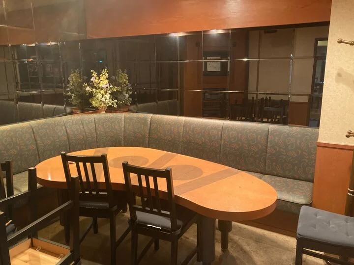 居酒屋の居抜き物件の内装