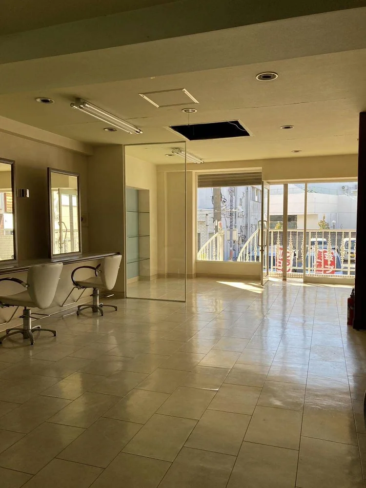 上福岡の居抜き店舗の内装