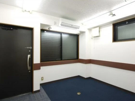 貸店舗(事務所仕様)の内装