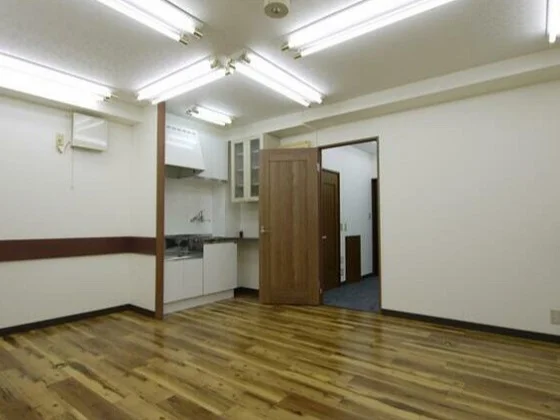 亀戸の事務所仕様店舗物件の内装
