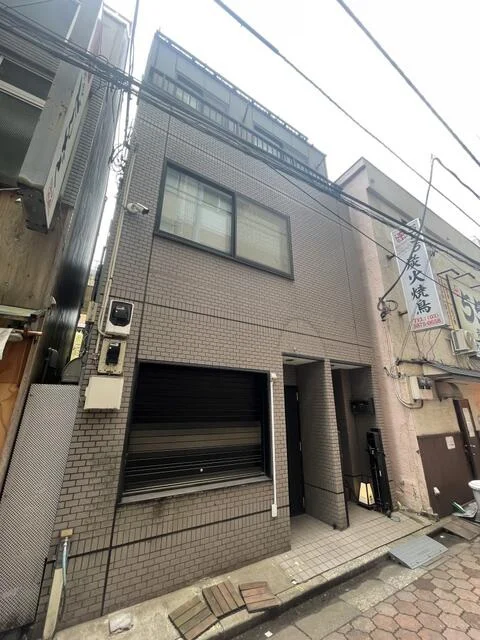 亀戸の事務所仕様店舗物件の外観