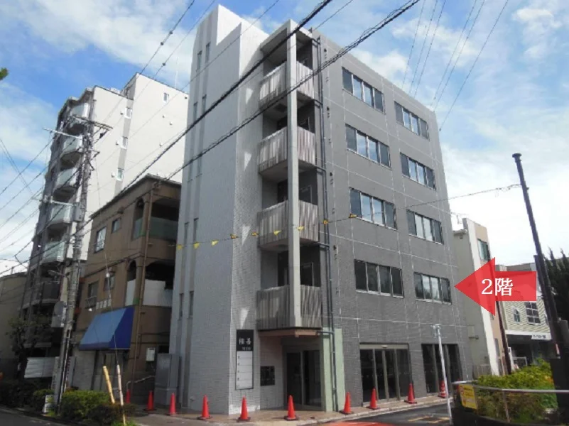 貸店舗(スケルトン)の外観