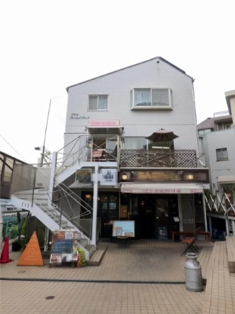 代官山の居抜き店舗の外観