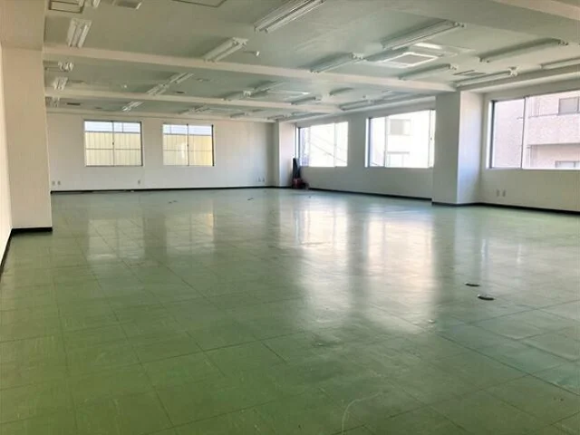 貸店舗(事務所仕様)の内装