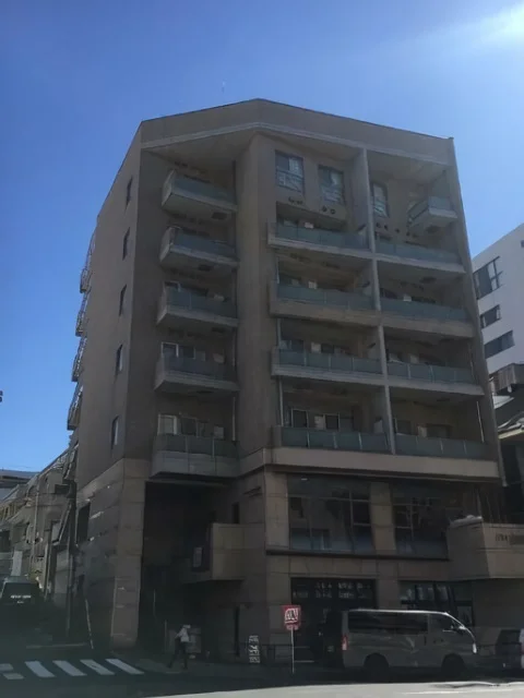 六本木のスケルトン物件の外観