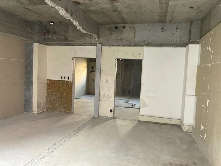 本八幡のスケルトン物件の内装